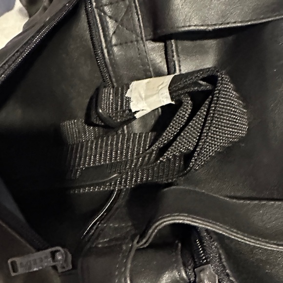 Men's Duffle Bag - Picture 7 of 16